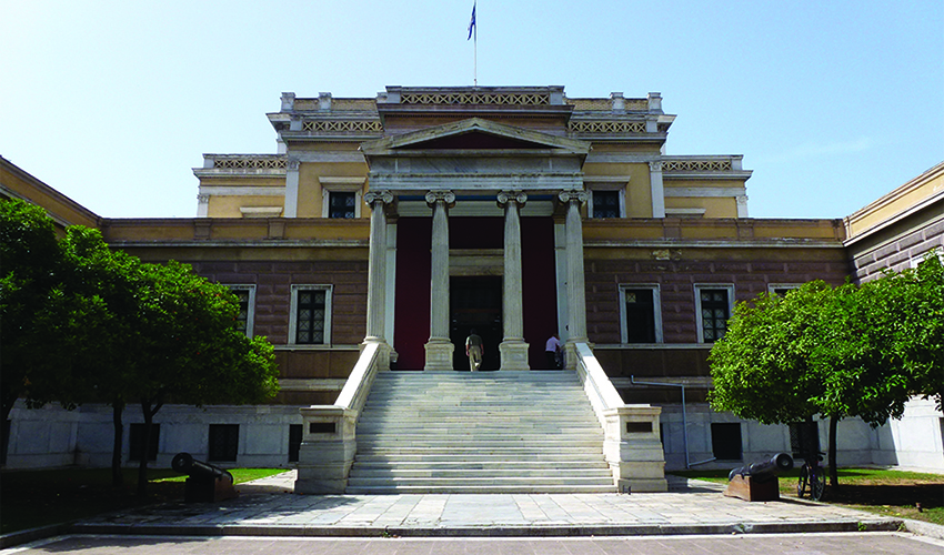 28 mnimeia mouseia