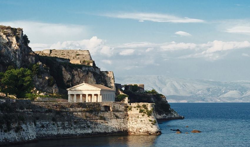 Θάλασσες
